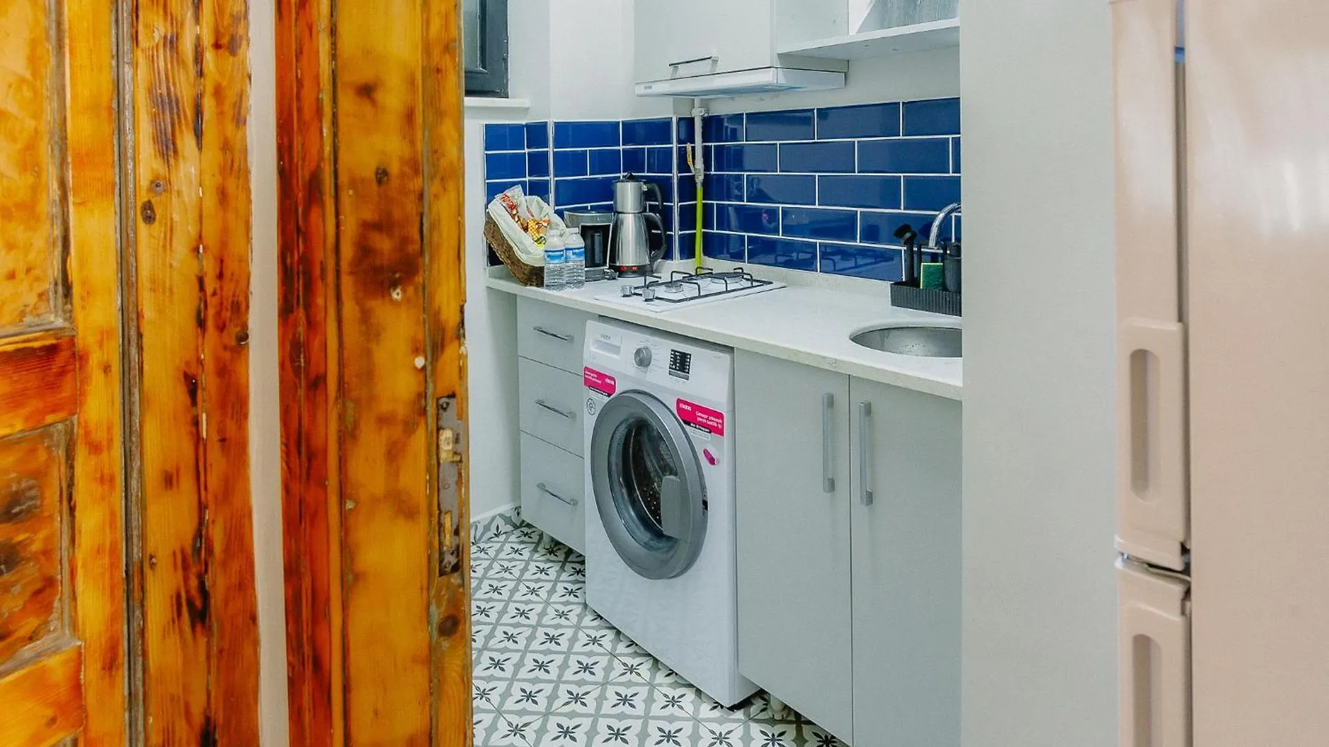 Seref Aziz Keskin Apartment Istanbul